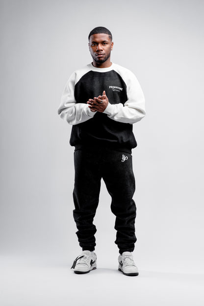 Dreams Raglan Sweater Black